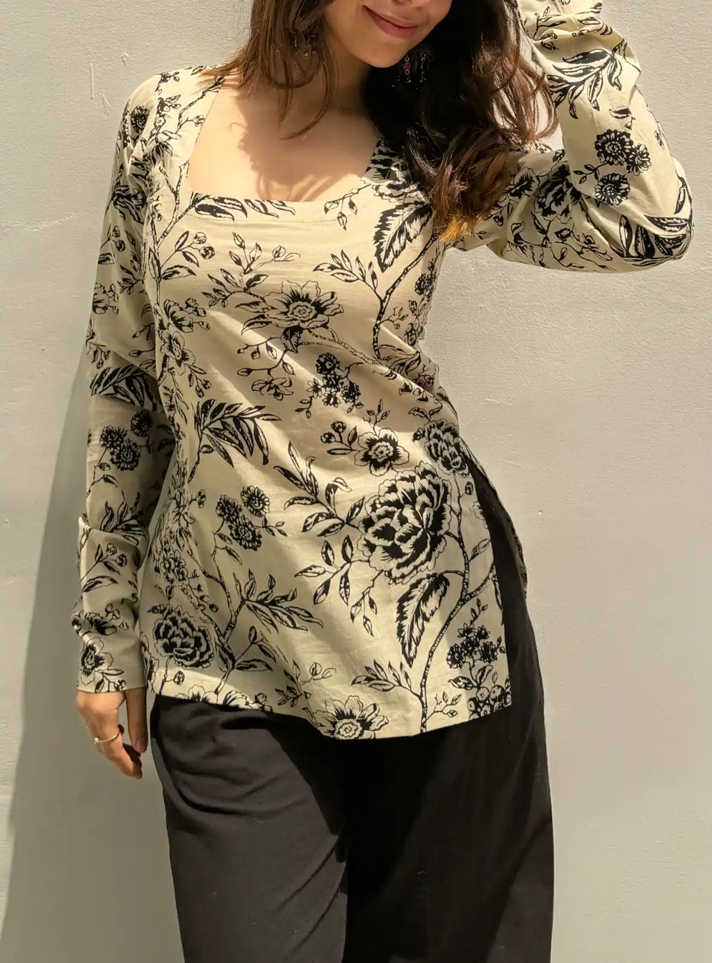 Innayat Square Neck Kurti